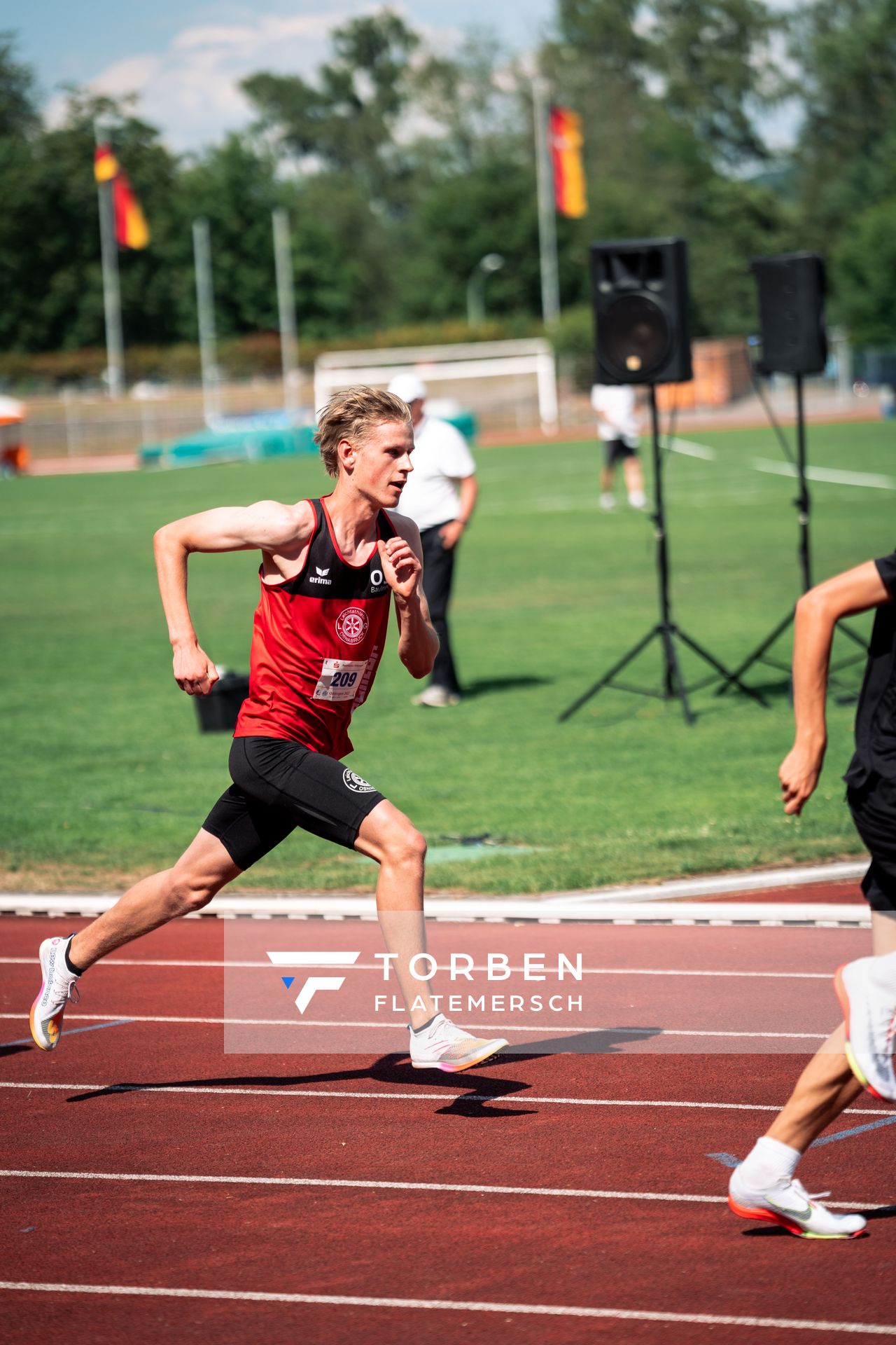 Mika Pikutzki (LG Osnabrueck) ueber 800m am 03.07.2022 waehrend den NLV+BLV Leichtathletik-Landesmeisterschaften im Jahnstadion in Goettingen (Tag 1)